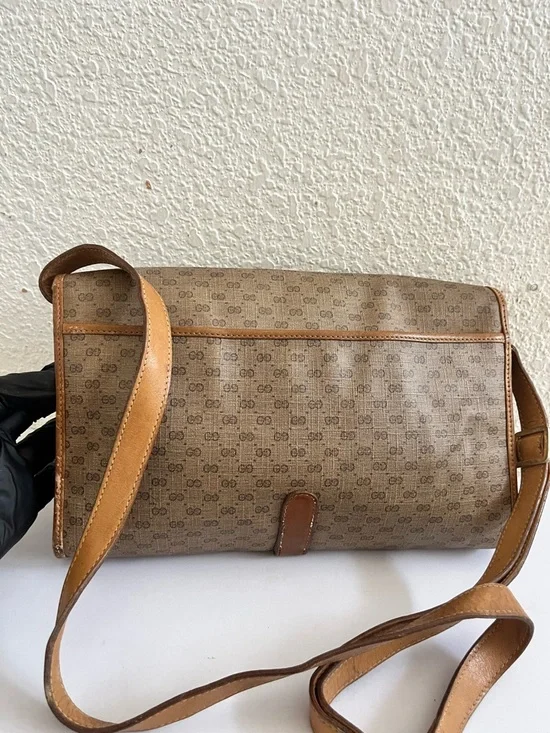 Gucci Brown Monogram vintage Crossbody Bag in Tan Leather Trim - Picture 9 of 14